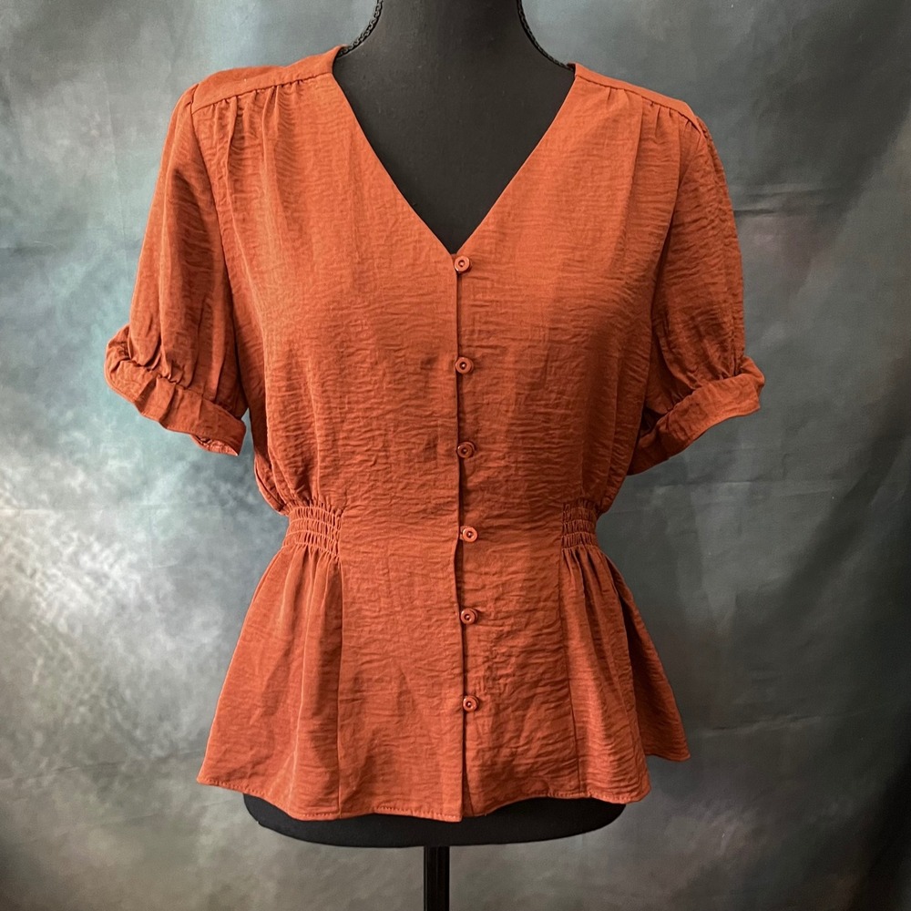 everleigh Rust Button-Front Peplum Blouse